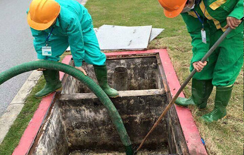 HÌNH ẢNH THI CÔNG HÚT BỂ PHỐT TẠI TP.HÀ NỘI